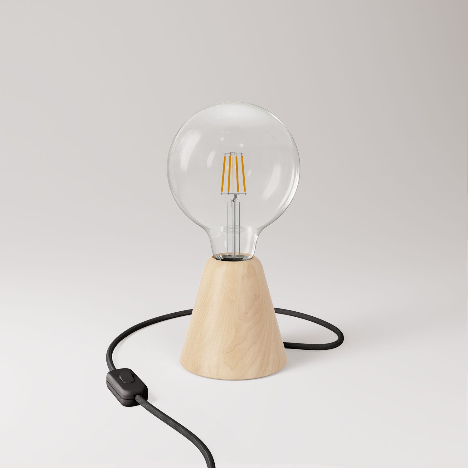 Lampada da tavolo con base in ontano, lampadina trasparente, cavo RM04 e spina UK