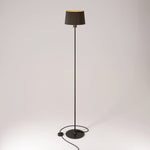 Lampada da terra MAG-Y con base metallica tonda, paralume Athena e spina UK - Nero